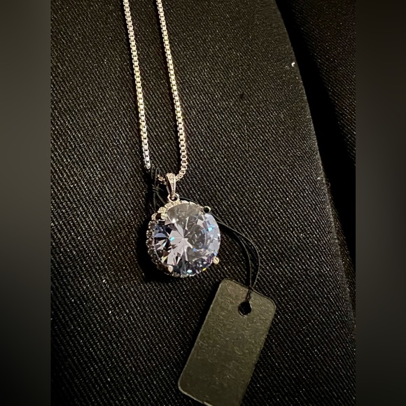 Brand New 18k 10.00CT Moissanite Diamond pendant - Picture 4 of 10